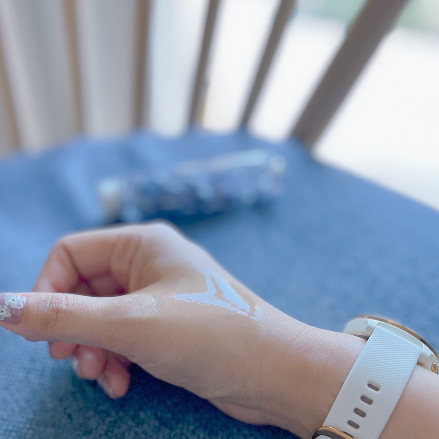 ハイドロポーション 美容液ヘアオイル(アクアホワイトフローラルの香り)/エイトザタラソ/ヘアオイルを使ったクチコミ(4枚目)