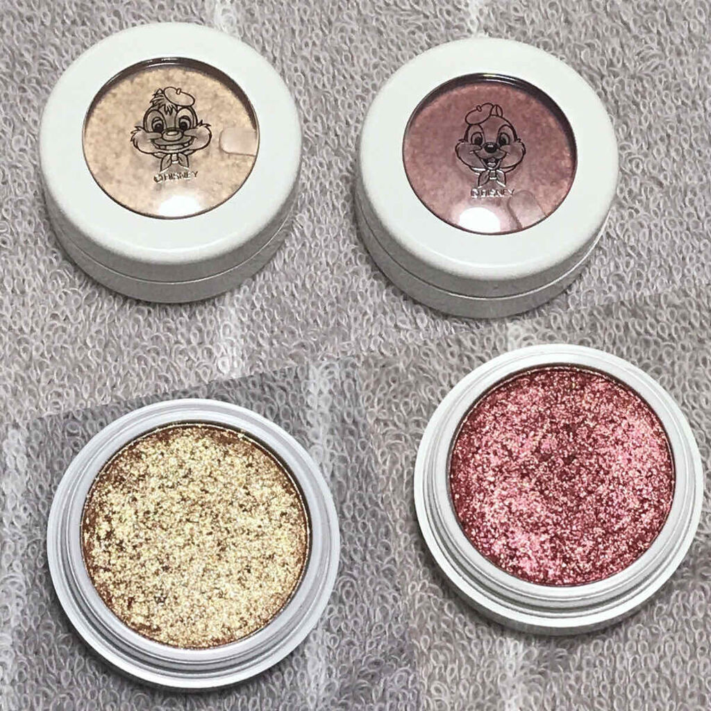 【Witch's Pouch】チップ アイシャドウ チェリーレッド パールピグメント Play with Color/ディズニーストア/単色アイシャドウを使ったクチコミ（3枚目）