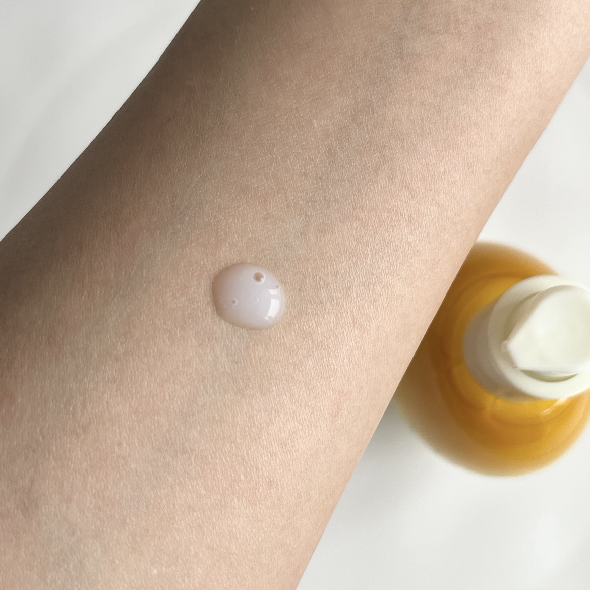 浸透発酵ビタミンCエッセンスセラム/NARTH/美容液を使ったクチコミ（2枚目）