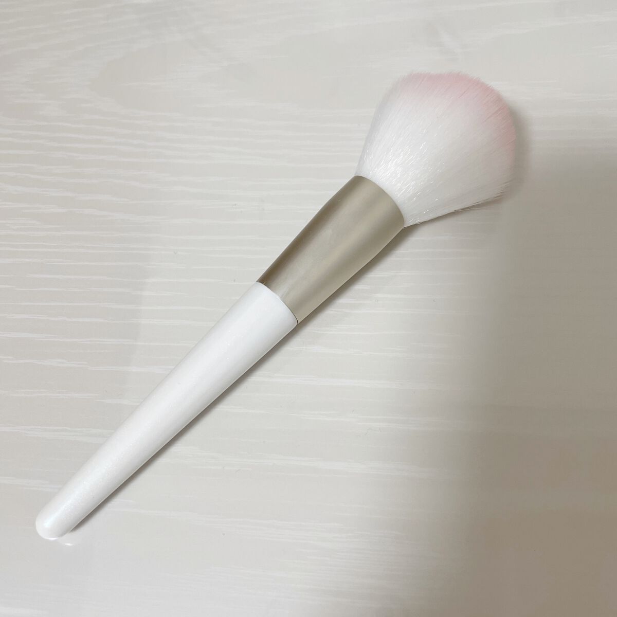 UR GLAM　POWDER BRUSH/U R GLAM/メイクブラシを使ったクチコミ（1枚目）