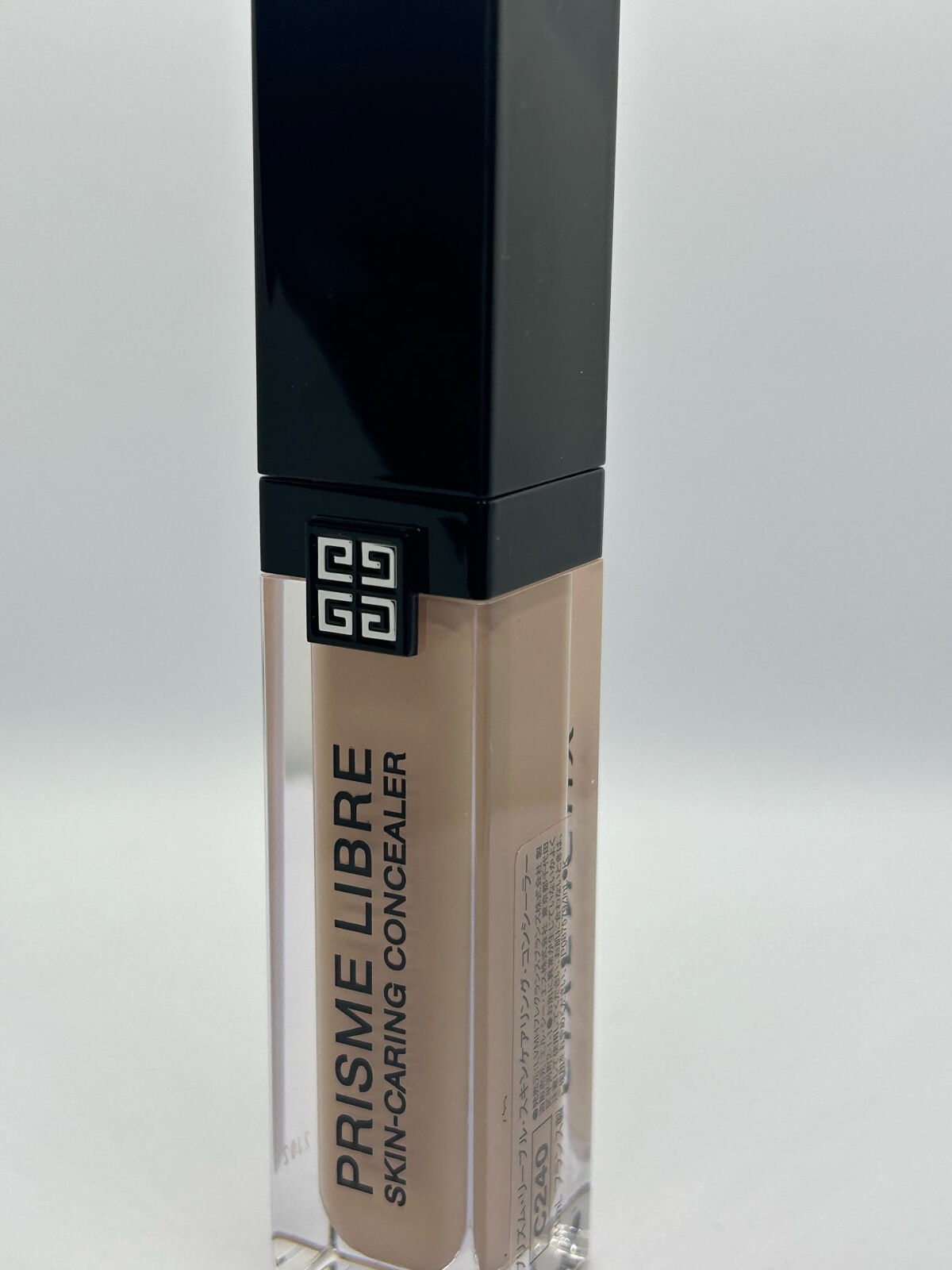 プリズム・リーブル・スキンケアリング・コンシーラー/GIVENCHY/リキッドコンシーラーを使ったクチコミ（1枚目）