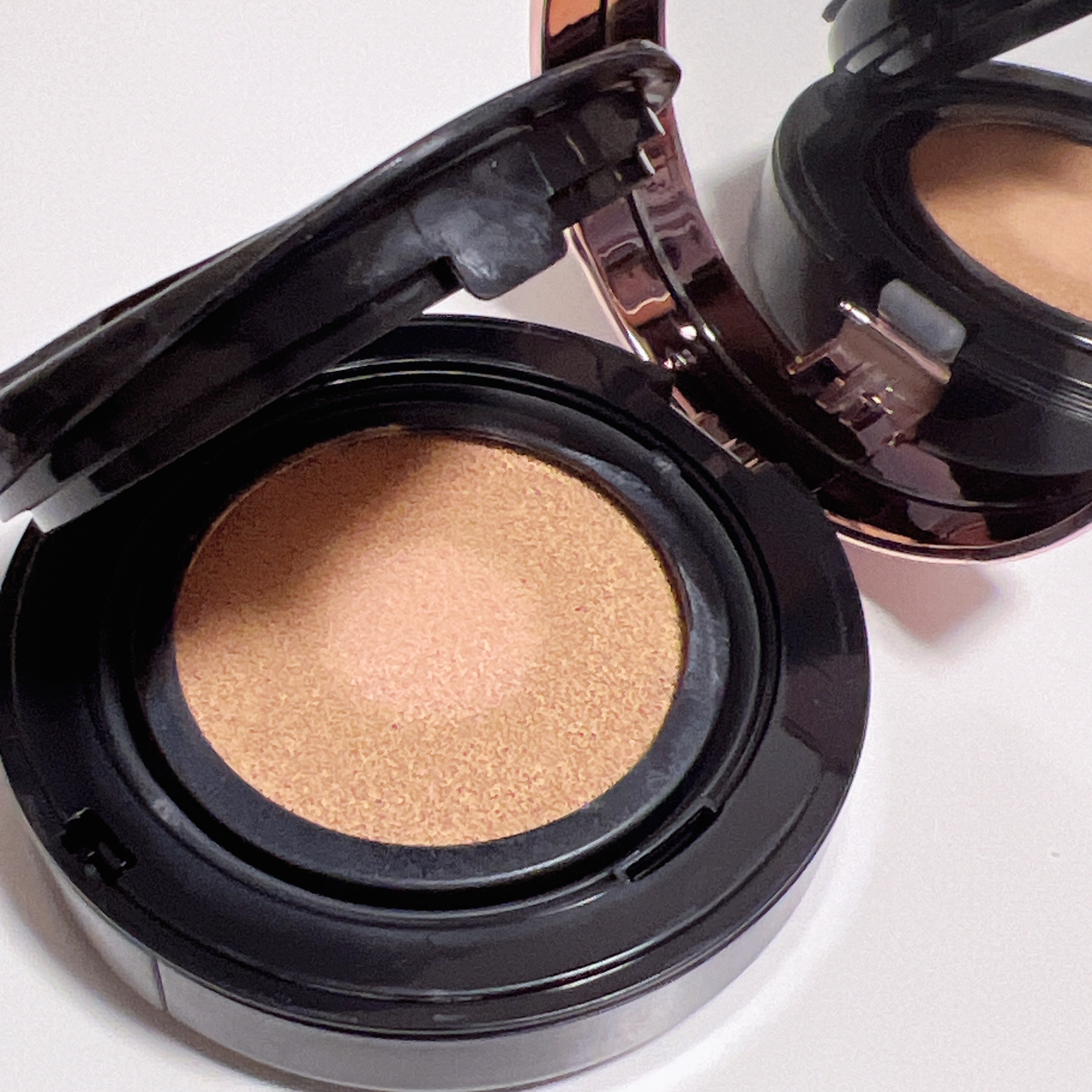 フローレス ルミエール ラディアンス パーフェクティング トーンアップ クッション FAIR ROSE/ローラ メルシエ/クッションファンデーションを使ったクチコミ（1枚目）