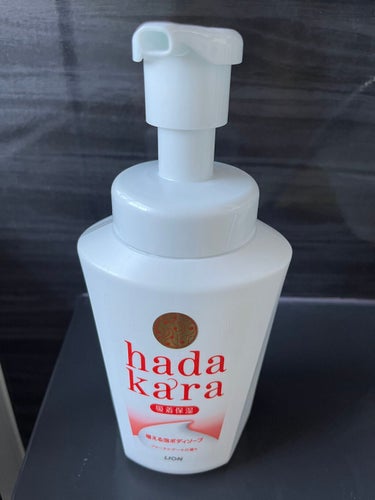 hadakara ボディソープ 泡で出てくるタイプ  フローラルブーケの香り 550ml/hadakara/ボディソープを使ったクチコミ（1枚目）