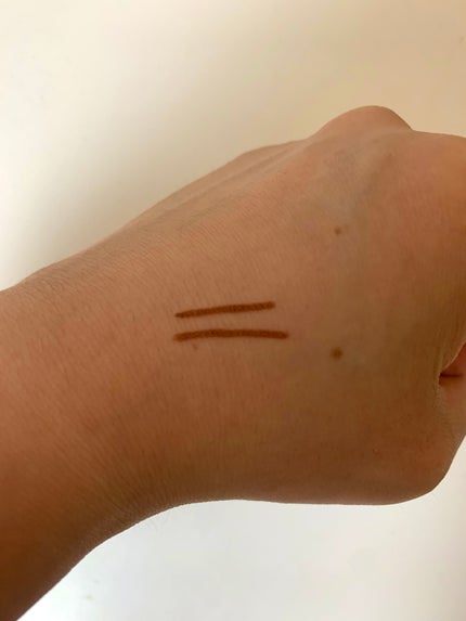 「密着アイライナー」極細クリームペンシル/デジャヴュ/ペンシルアイライナーを使ったクチコミ(2枚目)