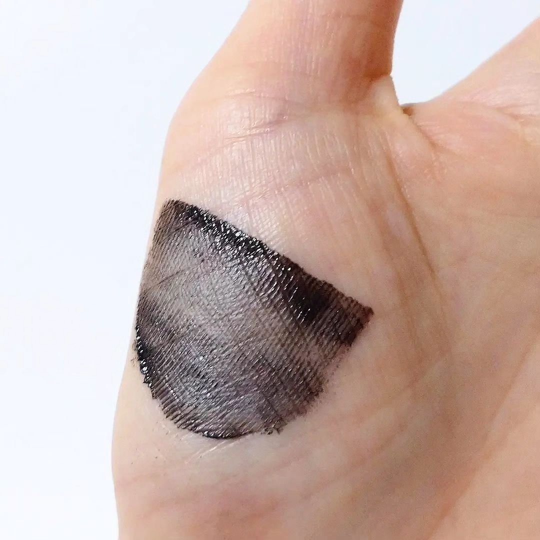 NEOGEN Extra Volumecurl Metal Maxicaraのクチコミ「🖤エクストラボリュームカールメタルマスカラ
　
　
♡┈┈┈┈┈┈┈┈┈┈┈┈┈┈┈┈┈┈┈
.....」（3枚目）