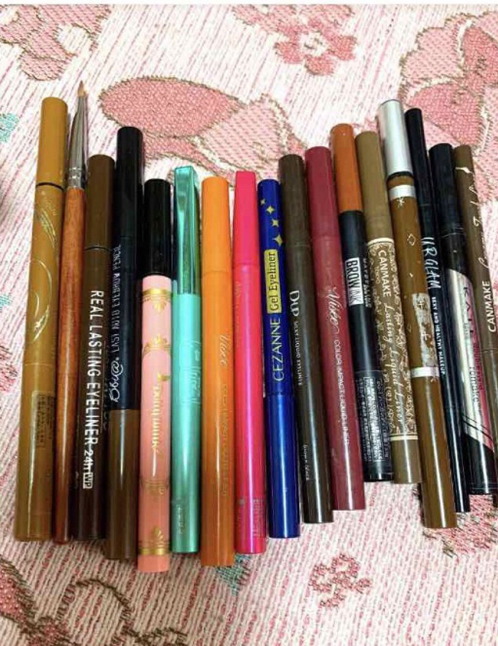 「密着アイライナー」しなやか筆リキッド/デジャヴュ/リキッドアイライナーを使ったクチコミ(1枚目)