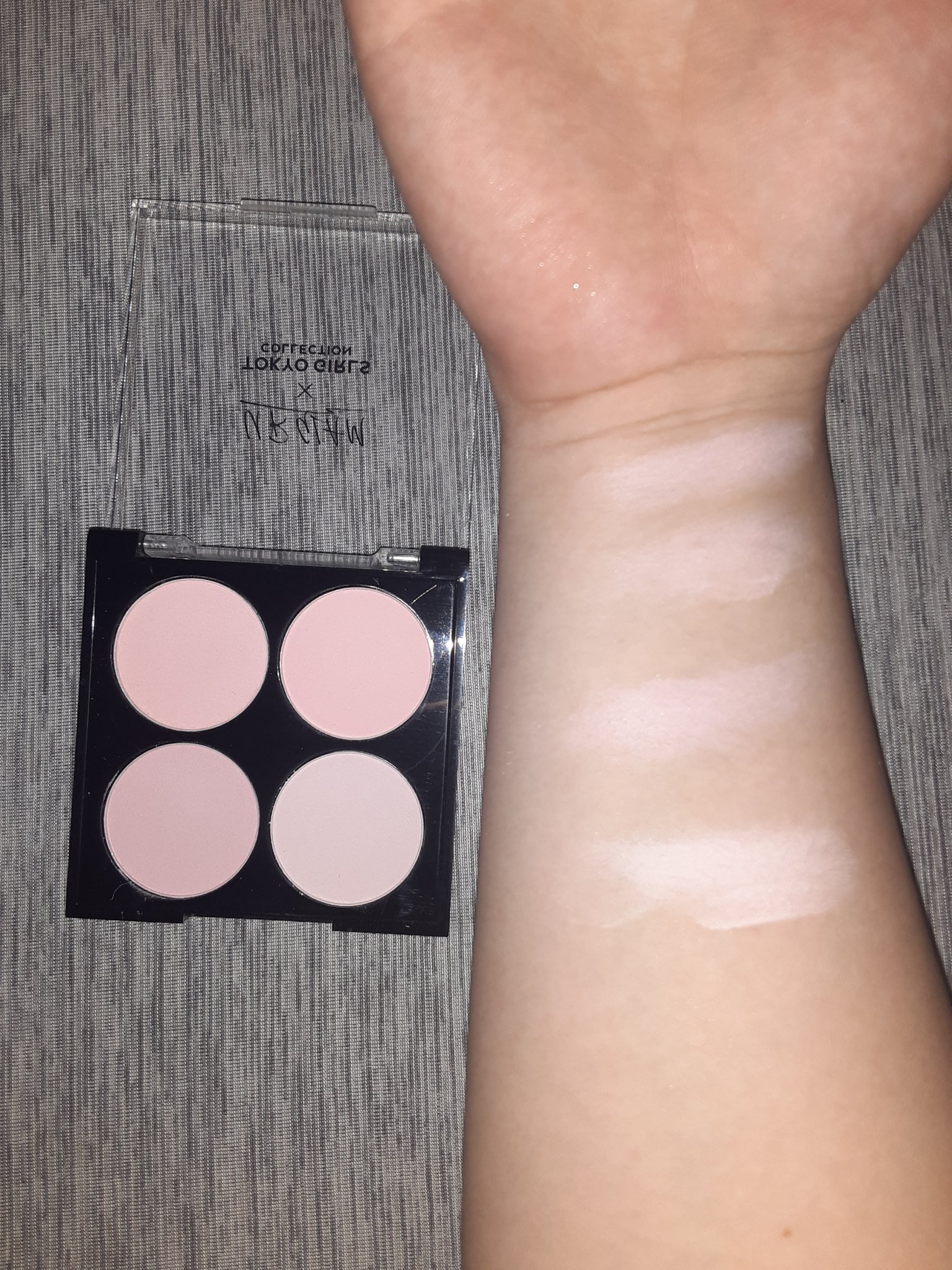 18カラーアイパレット/U R GLAM/アイシャドウパレットを使ったクチコミ（2枚目）