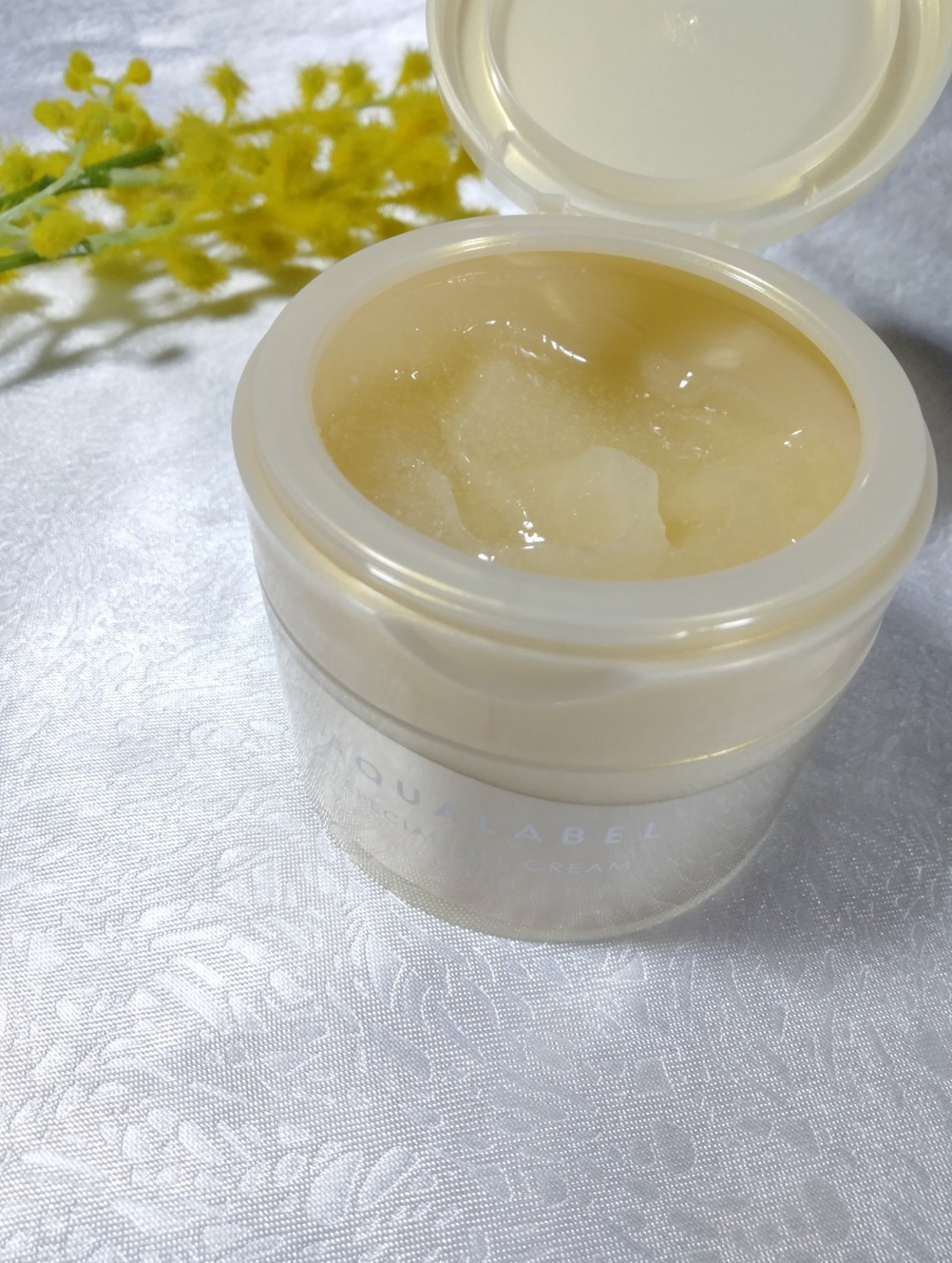 スペシャルジェルクリーム(モイスト)/アクアレーベル/オールインワン化粧品を使ったクチコミ(10枚目)