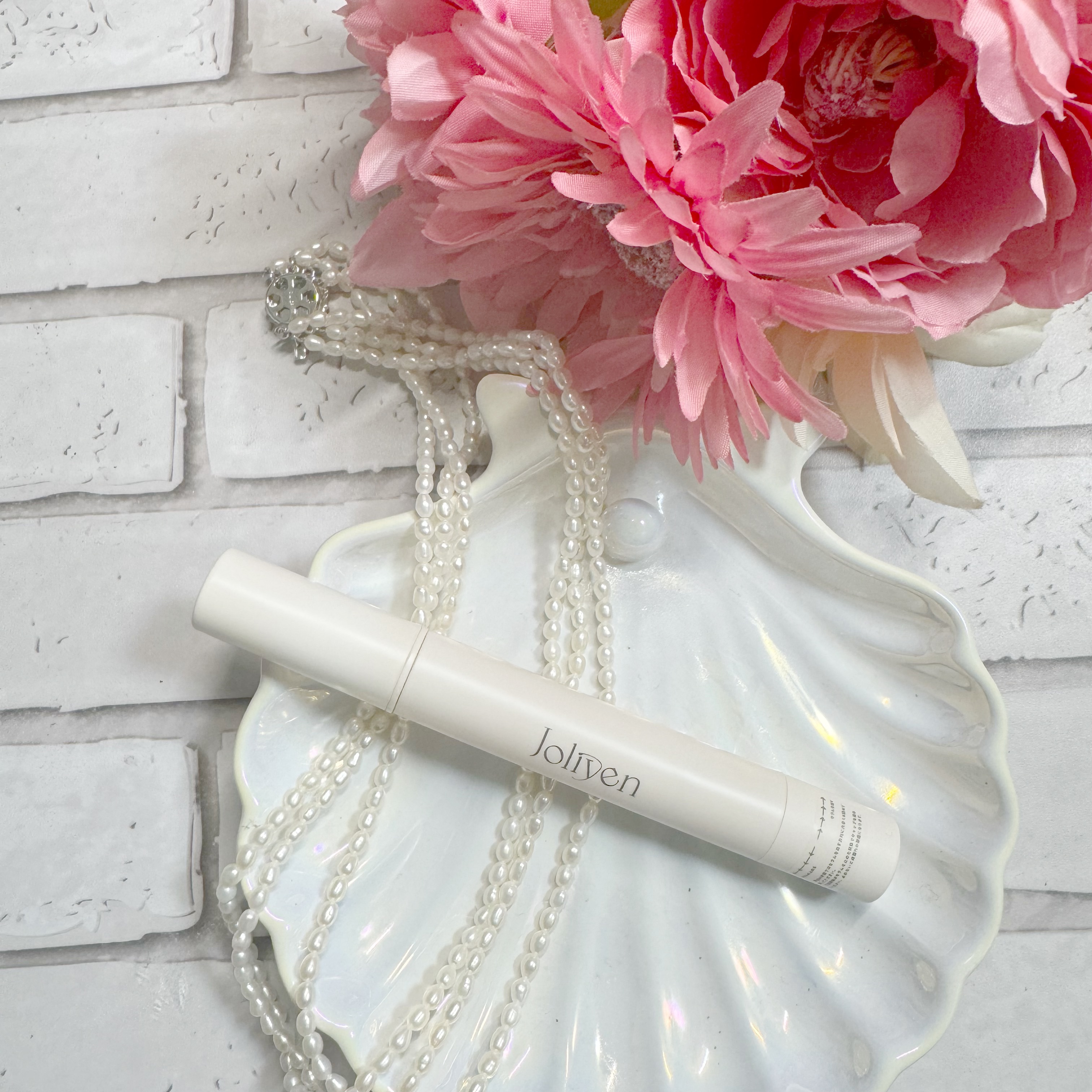 バランシングリップセラム/Joliyen/リップ美容液を使ったクチコミ（2枚目）