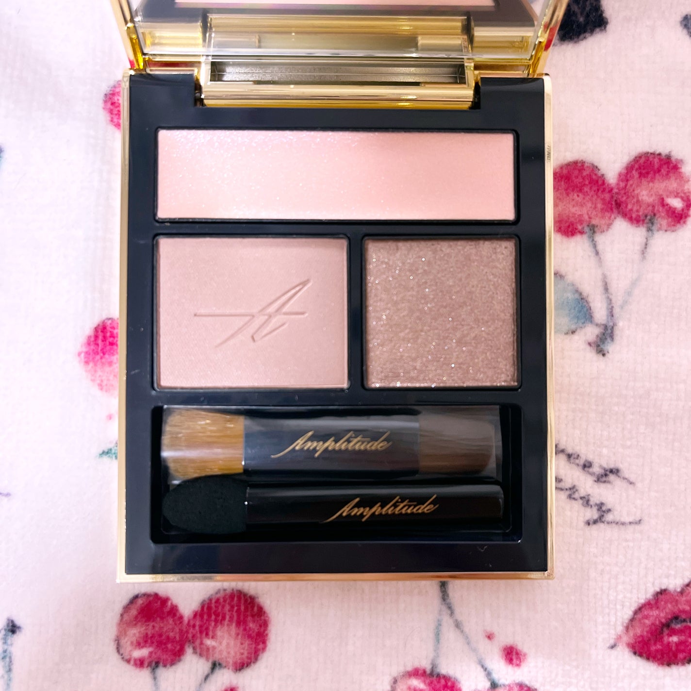 コンスピキュアス アイズ/Amplitude/アイシャドウパレットを使ったクチコミ(1枚目)