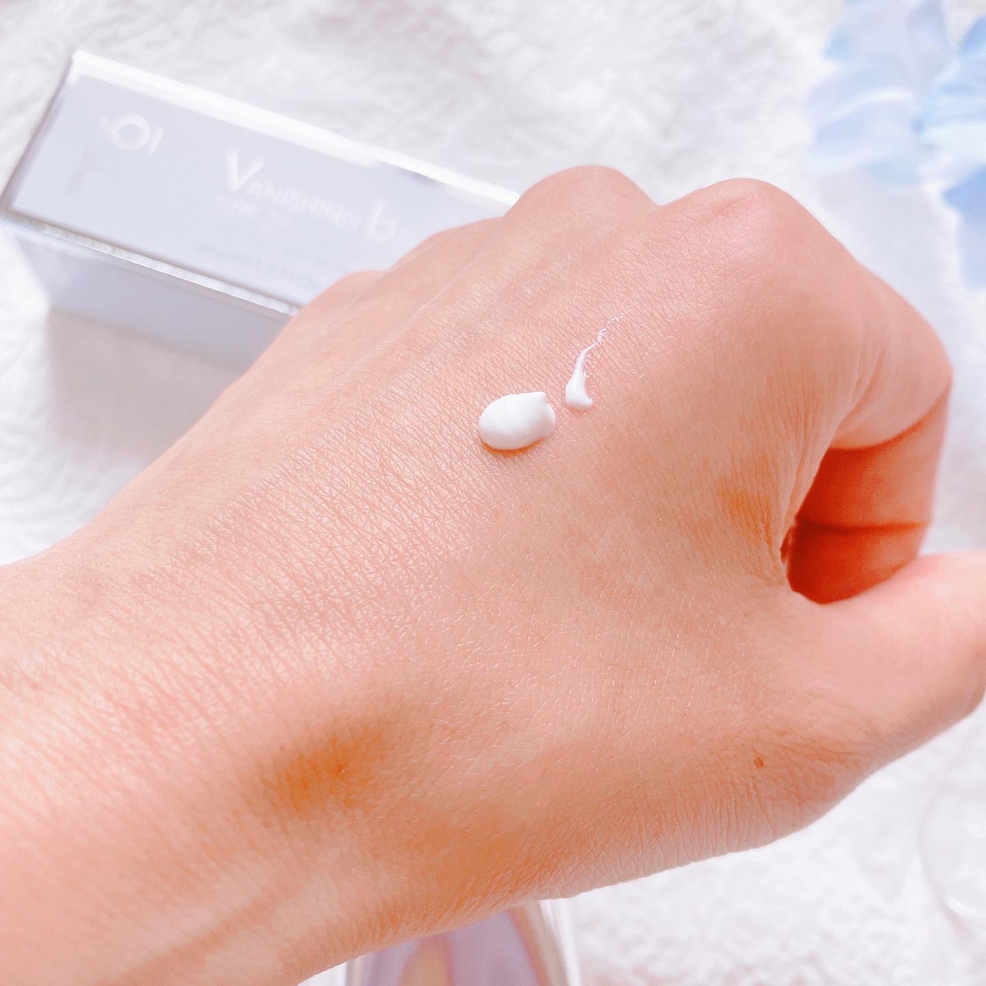 バニシングバーム プレミアム トーンアップ SPF21/9Wishes/化粧下地を使ったクチコミ（3枚目）