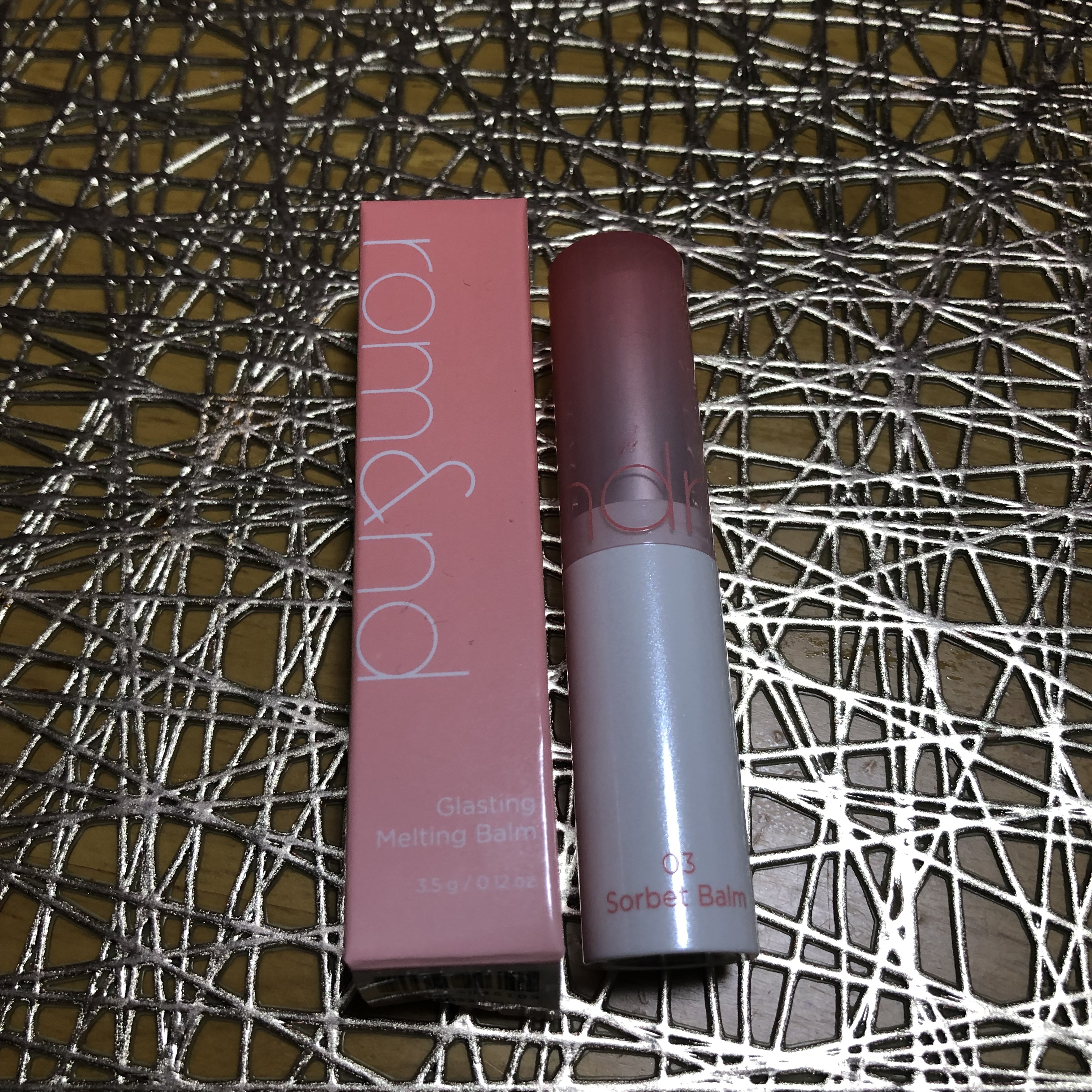 皆さん🤗
こんにちわ〜🎶

メガ割最高🙌（笑）
rom&nd
グラスティングメルティングバーム
03　ソルベバーム

バームタイプのリップにどハマりしています（笑）

YouTuber▶️の方やInstagram📷で紹介してる人もた