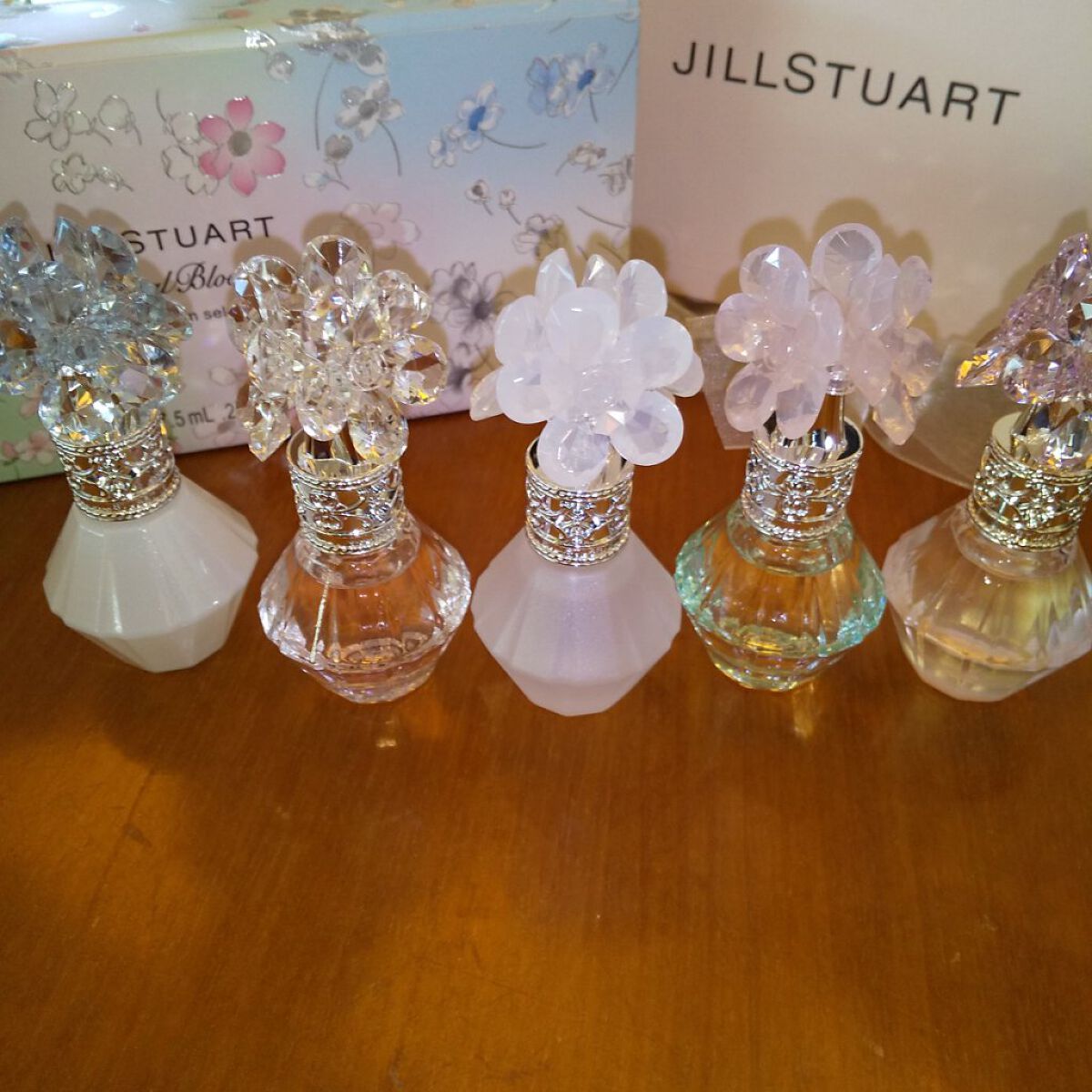 クリスタルブルーム オードパルファン セレクション/JILL STUART/香水(レディース)を使ったクチコミ（2枚目）