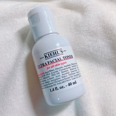 Kiehl's
キールズ モイスチャライジング トナー UFT

乳白色の化粧水。
アドベントカレンダーに入っていて、
40mlのサイズを使用してみました。

乳白色なのにサラッとしているのが新鮮。


