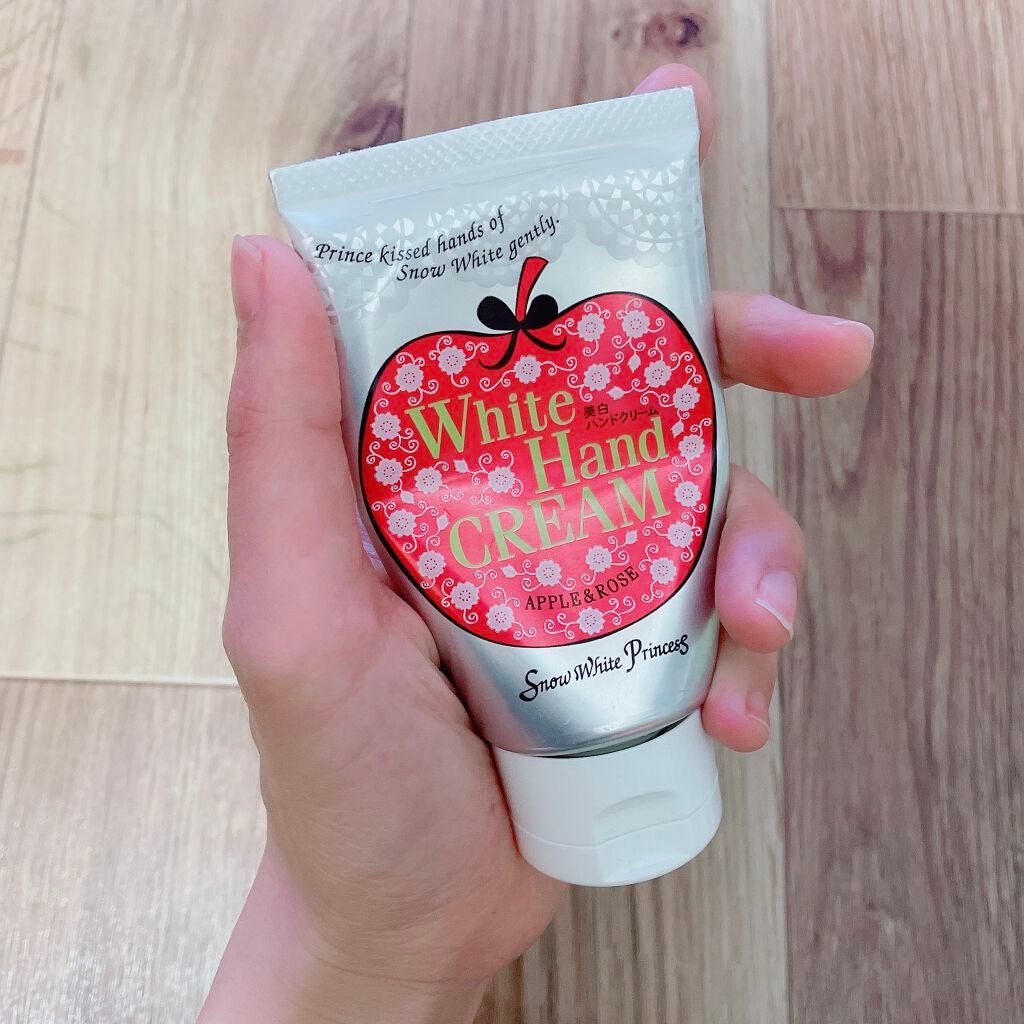 スノーホワイトプリンセスアップル&プリンセスローズ/スノーホワイトプリンセス/ハンドクリームを使ったクチコミ(1枚目)