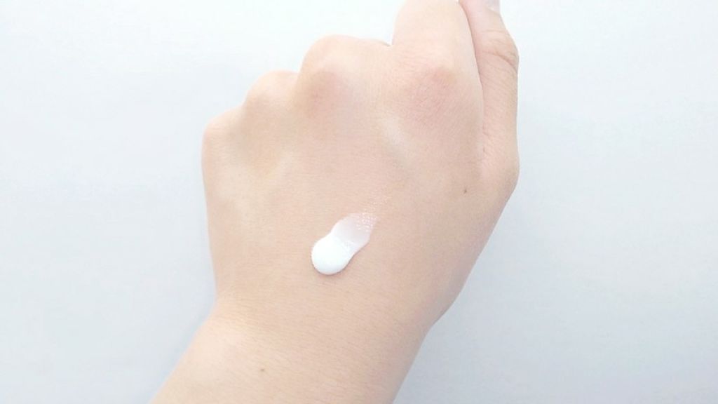 ニベアソフト スキンケアクリーム/ニベア/ボディクリームを使ったクチコミ（3枚目）