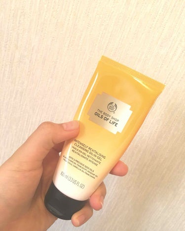 THE BODY SHOP オイルズオブライフ クレンジングオイルインジェルのクチコミ「THE BODY SHOP
オイルズオブライフ クレンジングオイルジェル

ウォータープルーフ.....」（1枚目）