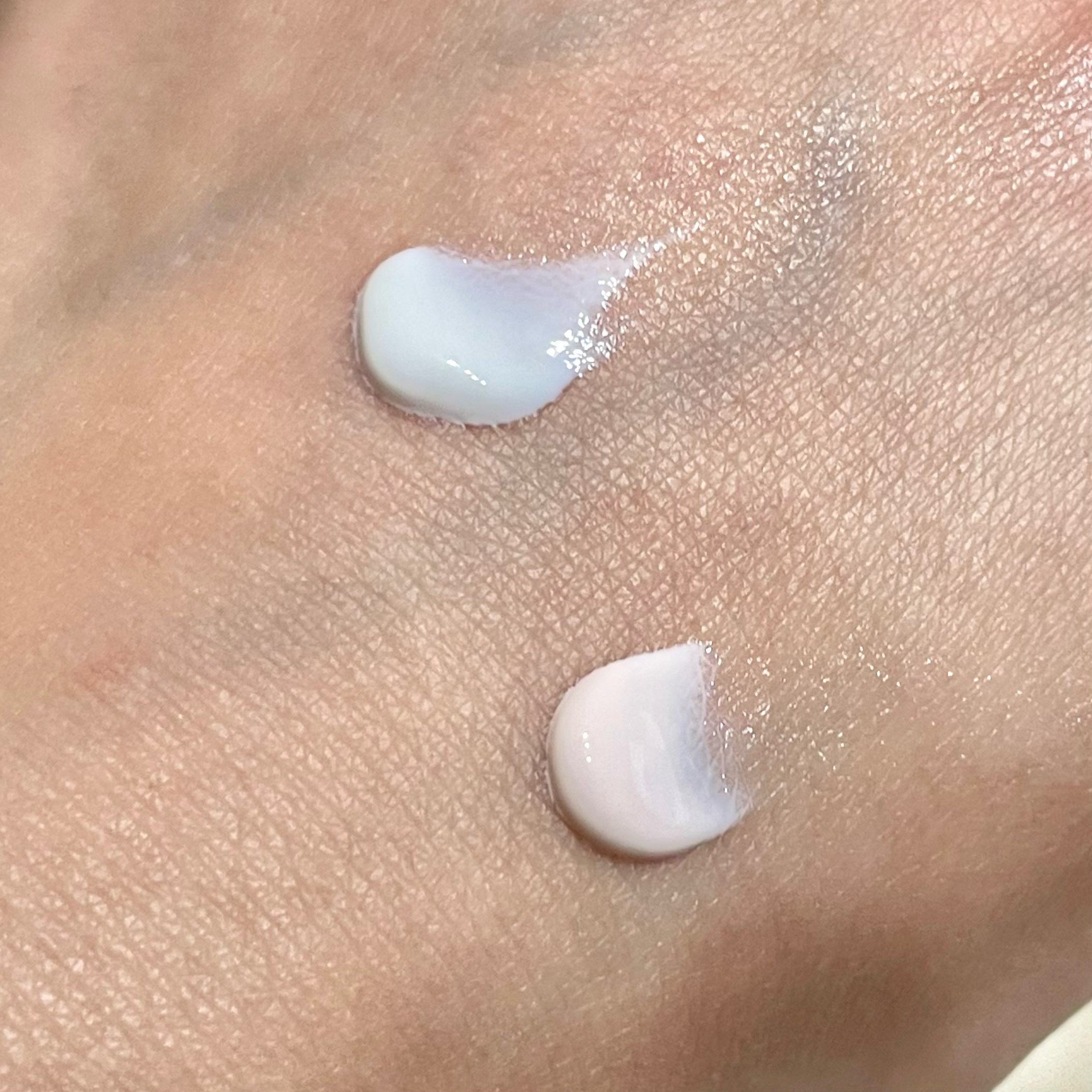 ナチュラルベールUVエッセンス/スキンアクア/日焼け止めクリームを使ったクチコミ（2枚目）