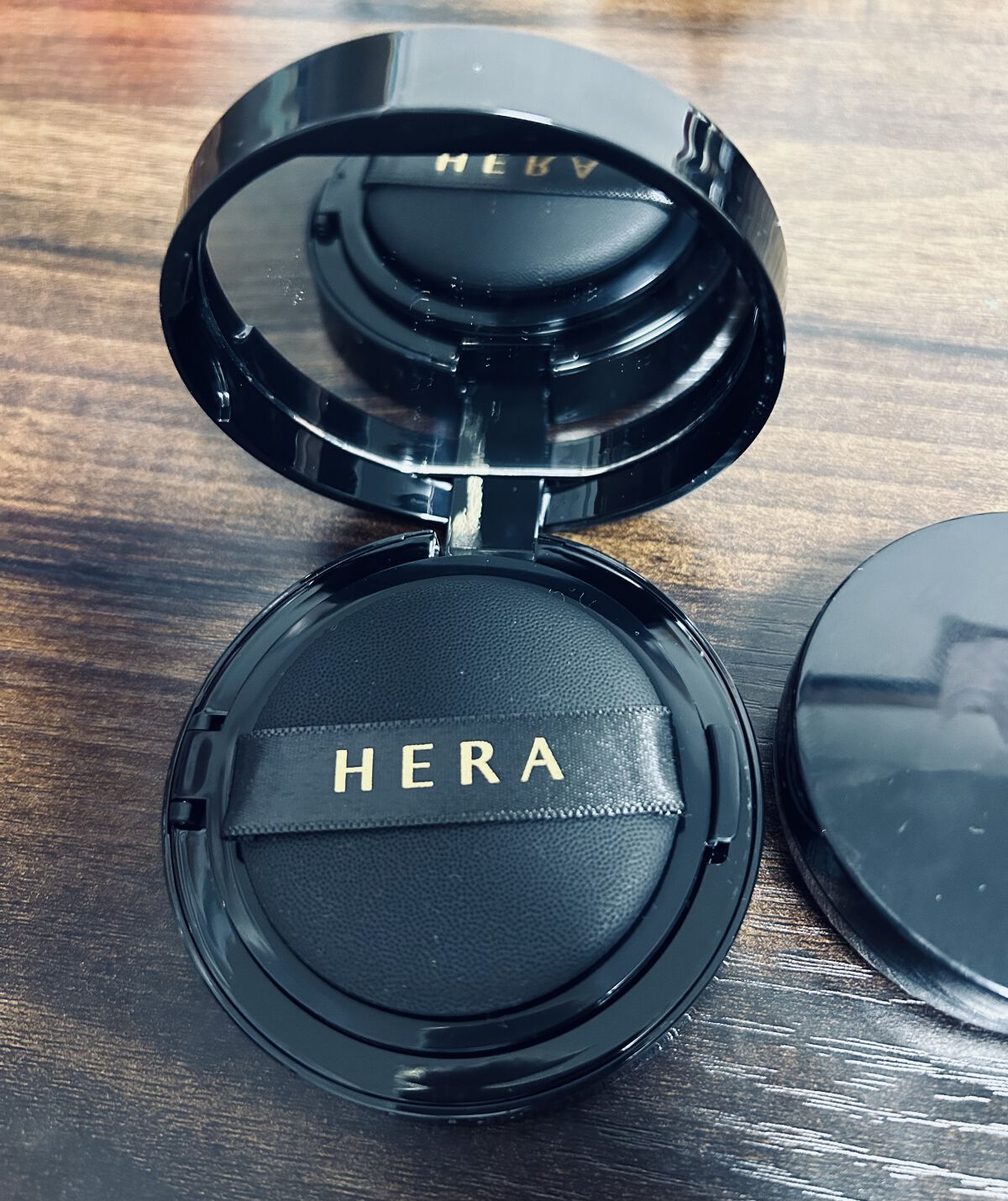 ブラック クッション/HERA/クッションファンデーションを使ったクチコミ（2枚目）