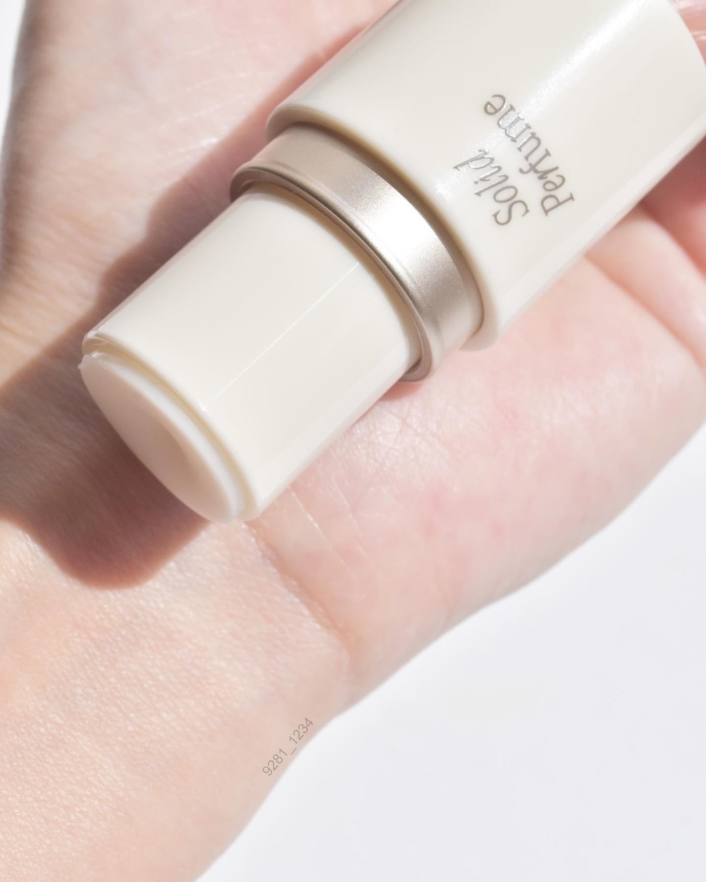 ソリッドパフューム フォレストウッディ/After blow/練り香水を使ったクチコミ(4枚目)