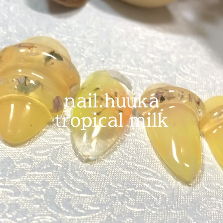 #シーズンネイル,#ぷっくりネイル,#鮮やか夏ネイルのネイルデザイン