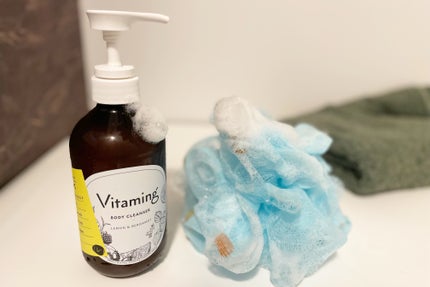 リフレッシングボディソープ(レモン&ベルガモットの香り)/Vitaming/ボディソープを使ったクチコミ(2枚目)