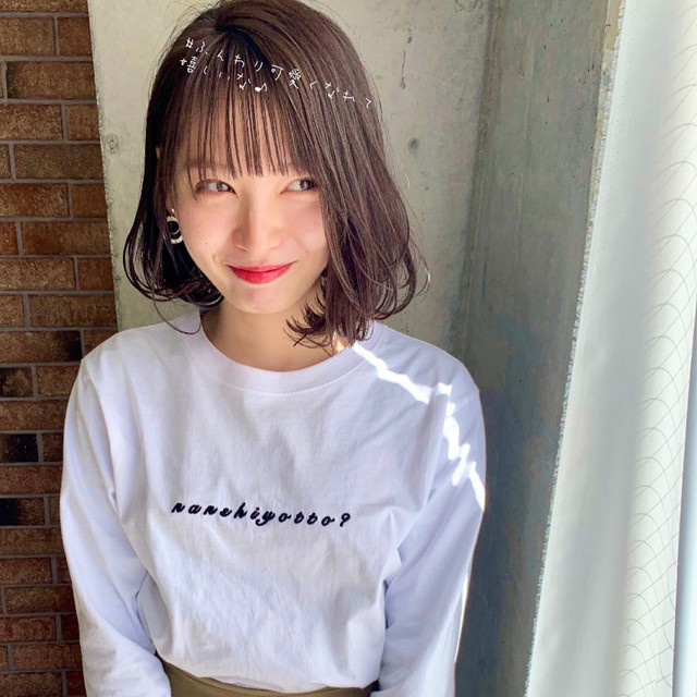 笑顔の素敵な女性