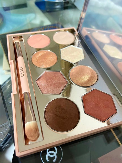 プリズム エアー アイ パレット/CLIO/アイシャドウパレットを使ったクチコミ(2枚目)