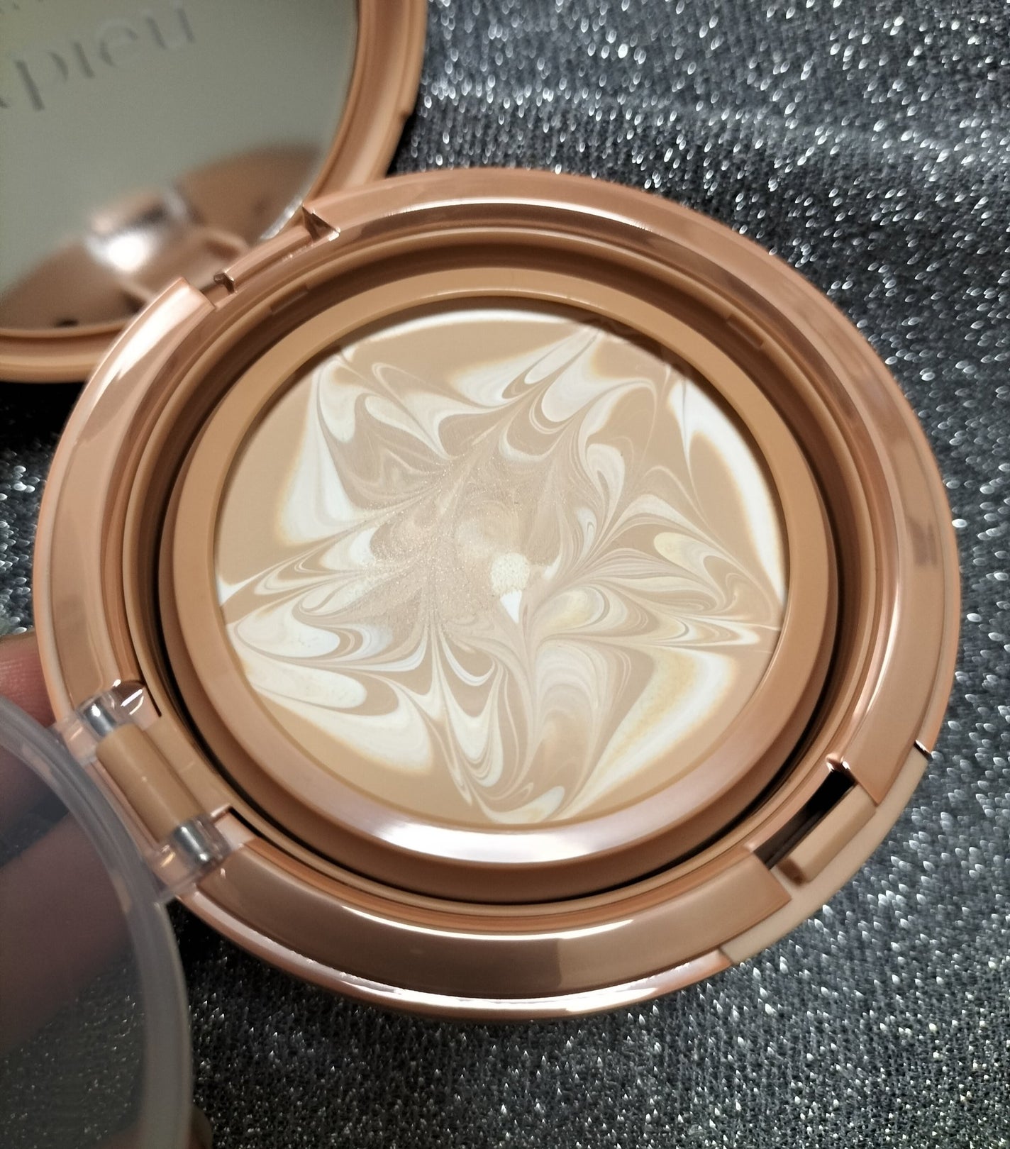 ジューシーパン スキンケアプライマー/A’pieu/化粧下地を使ったクチコミ(2枚目)