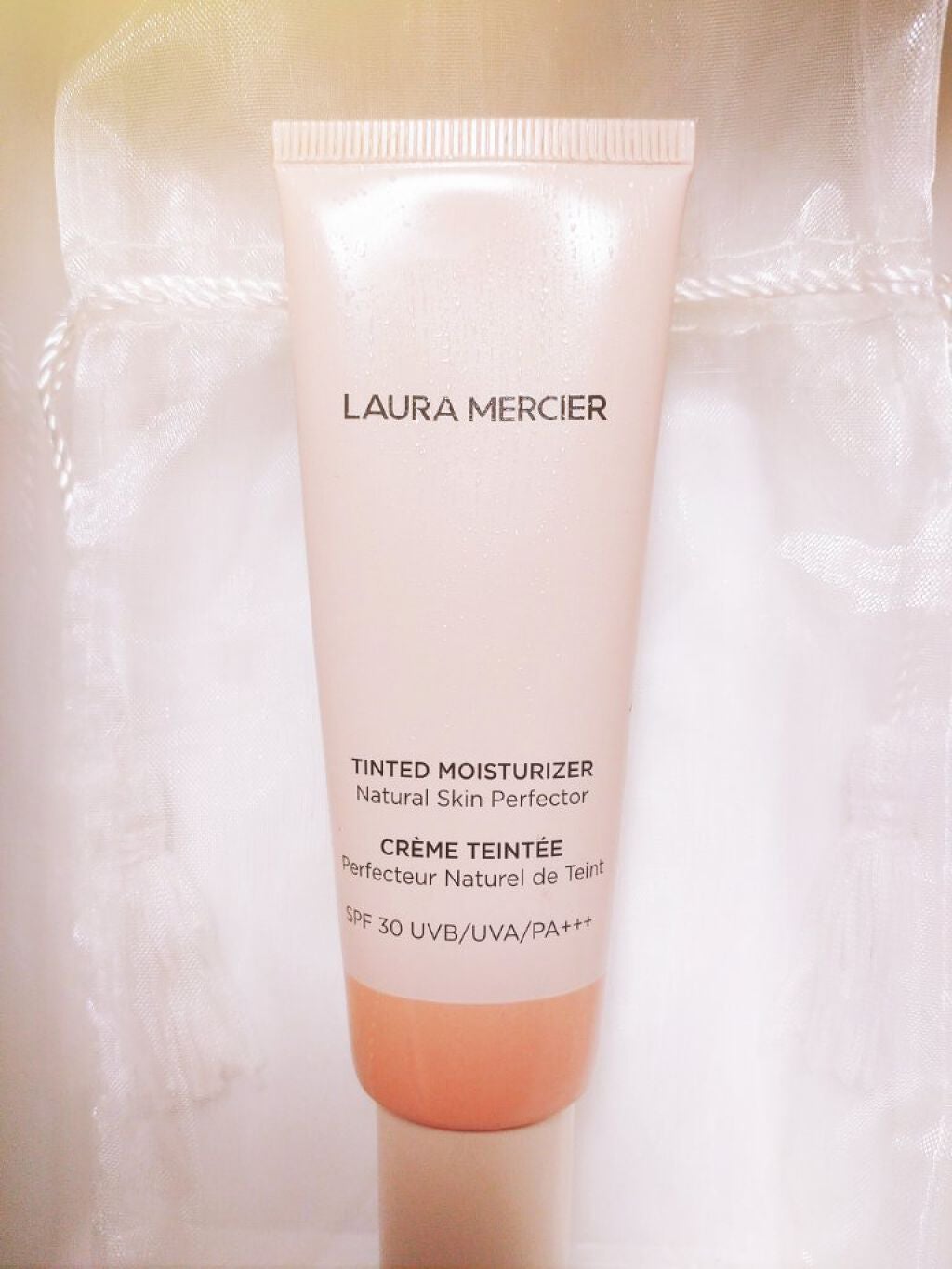 フローレス ルミエール ラディアンス パーフェクティング ファンデーション/ローラ メルシエ/リキッドファンデーションを使ったクチコミ(2枚目)