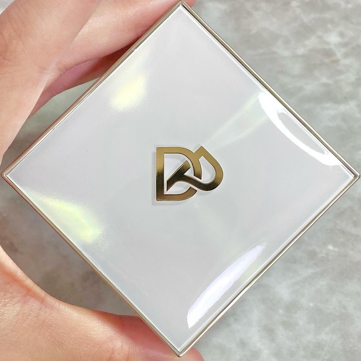 トランスルーシェントブルーリング ルースパウダー/PERFECT DIARY/ルースパウダーを使ったクチコミ（2枚目）