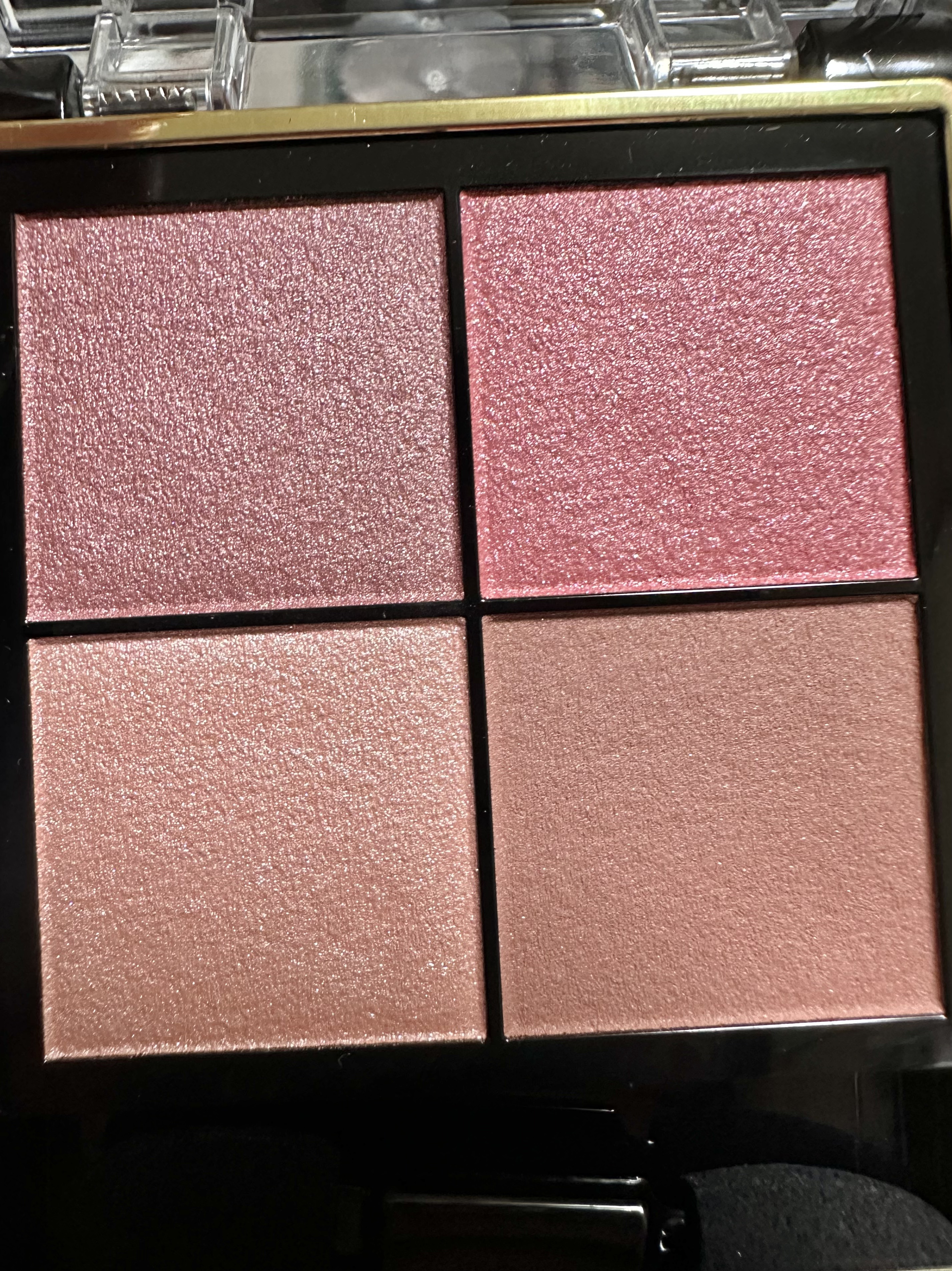 リアルクローズシャドウ CX02 ワッフルローブ/excel/アイシャドウパレットを使ったクチコミ（3枚目）