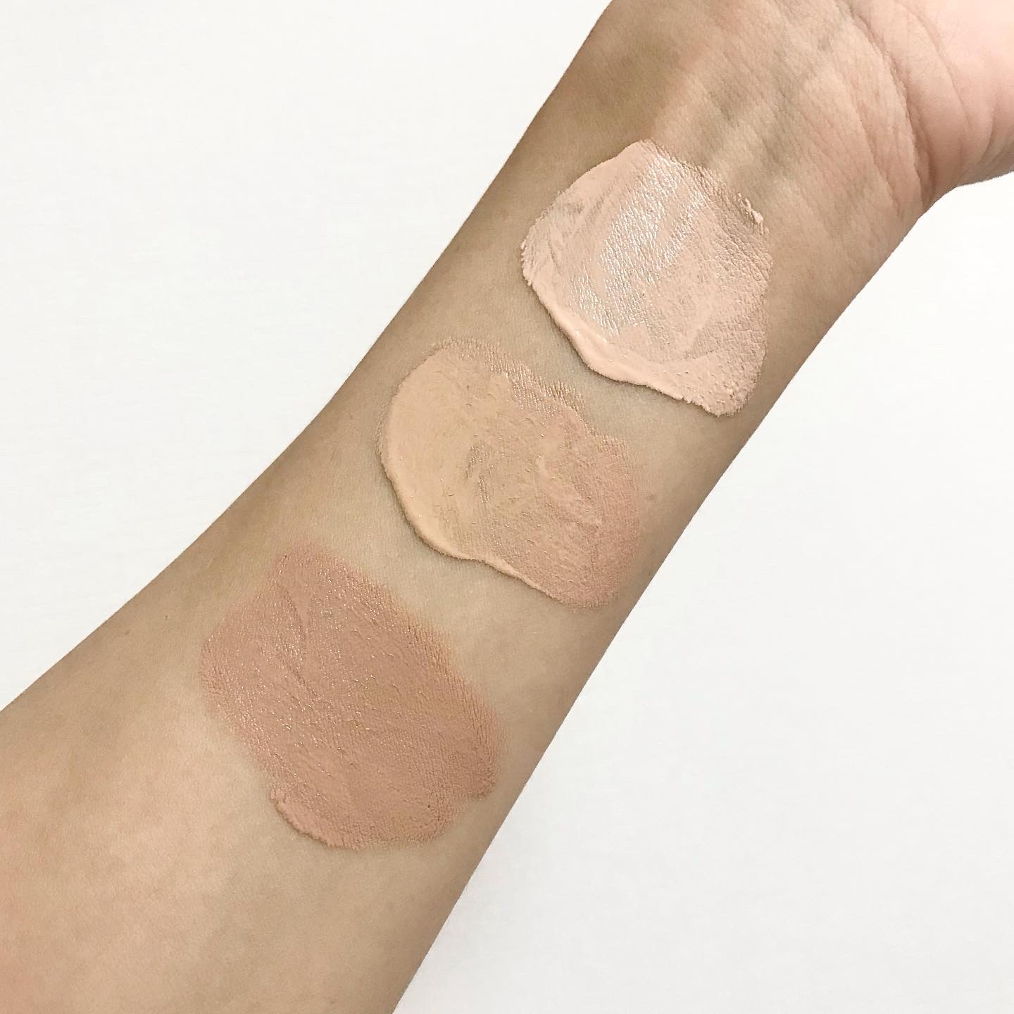 フィットミー リキッドファンデーション R 125/MAYBELLINE NEW YORK/リキッドファンデーションを使ったクチコミ（2枚目）