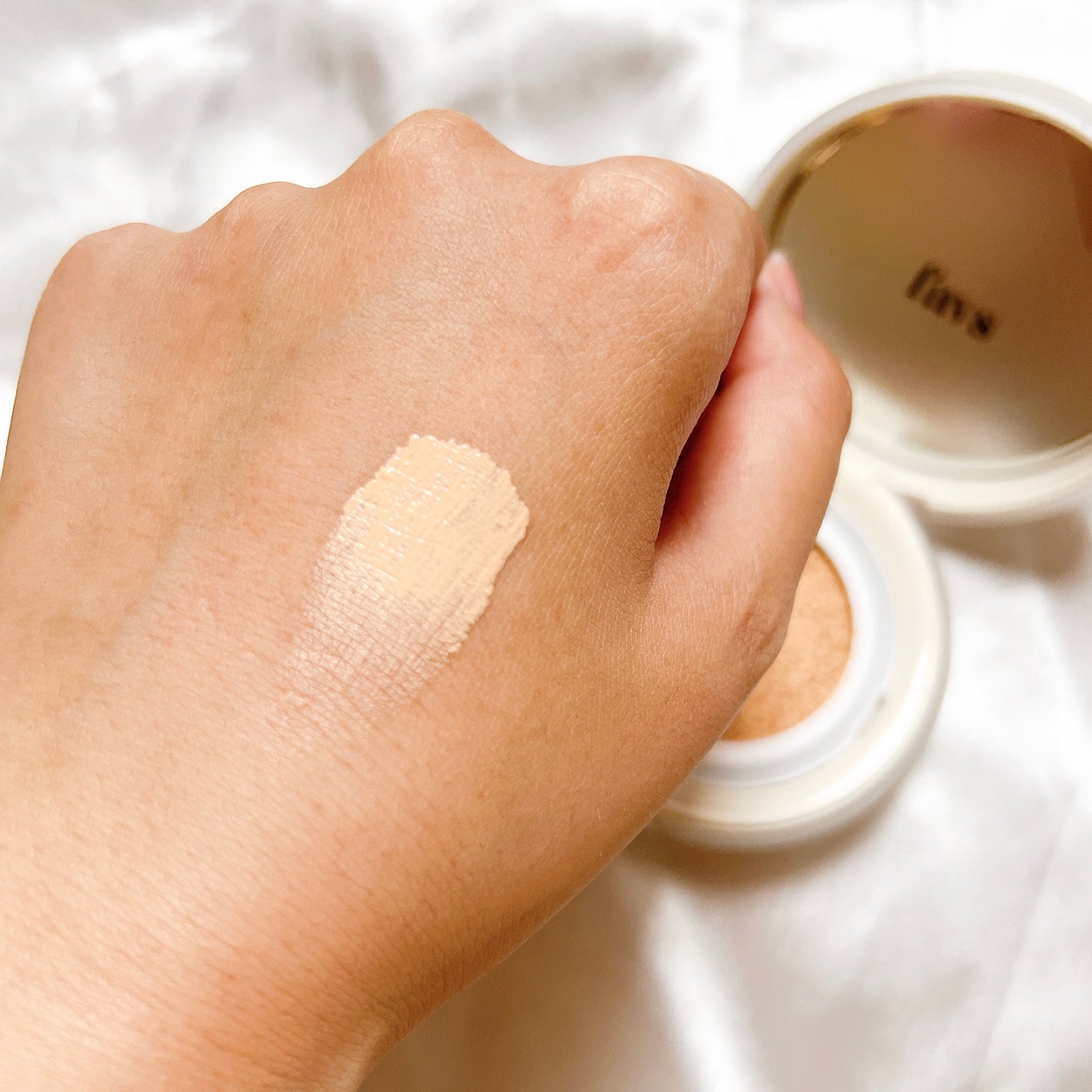 カーミンググロウアップクッションファンデーション/favs/リキッドファンデーションを使ったクチコミ(3枚目)