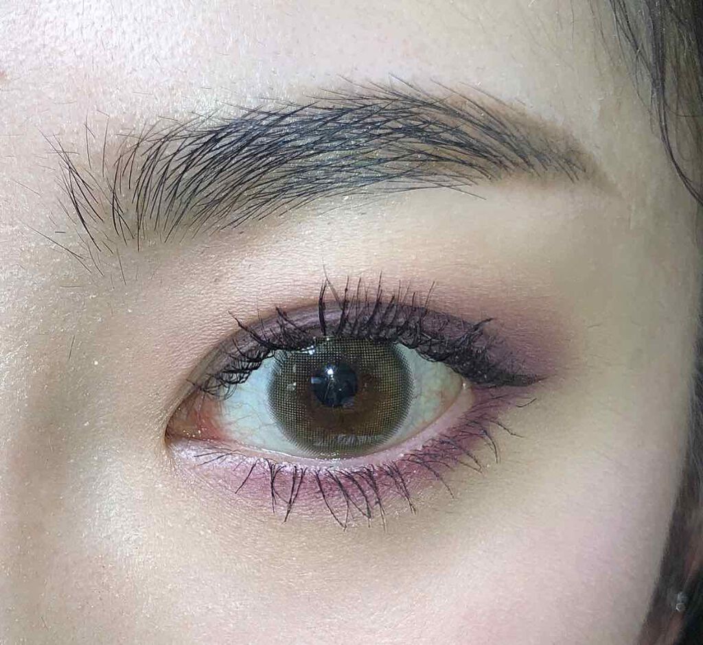 ダズルシャドウ/M・A・C/単色アイシャドウを使ったクチコミ（2枚目）