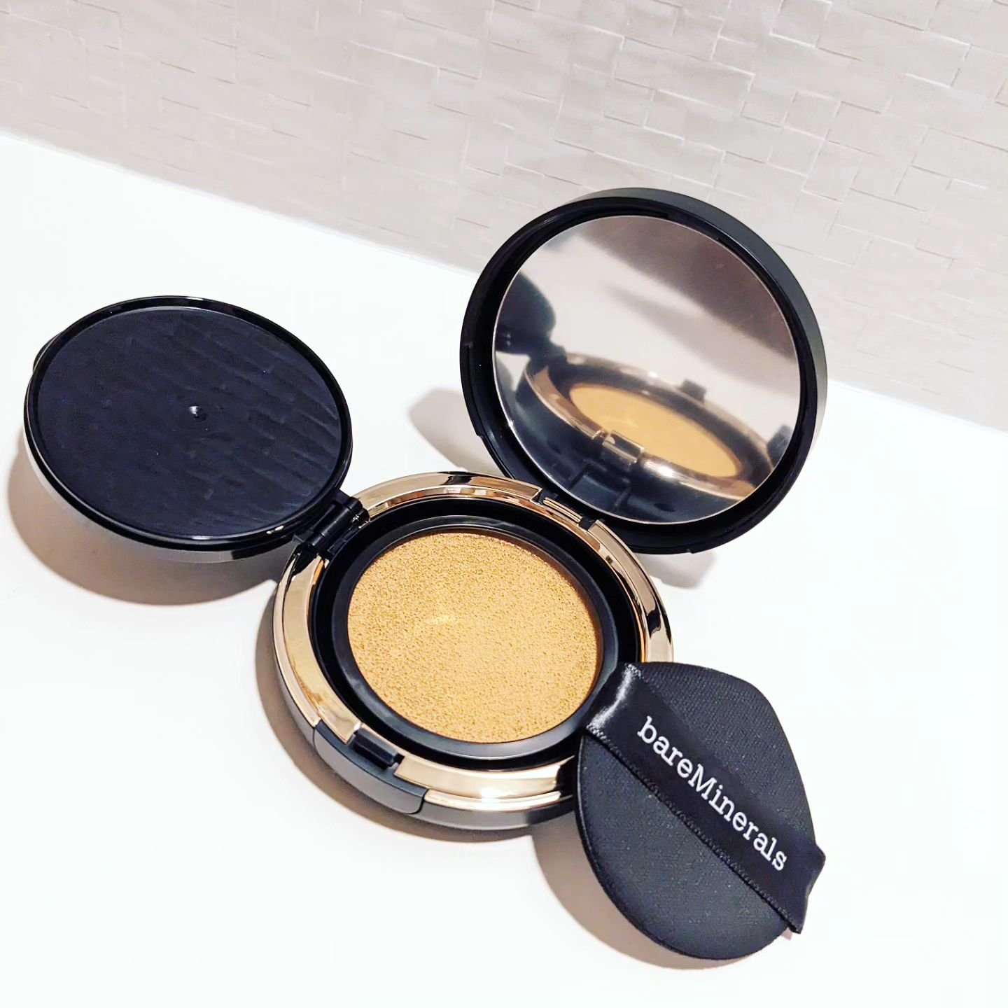 オリジナル ピュア セラム カバーアップ クッション/bareMinerals/クッションファンデーションを使ったクチコミ（3枚目）