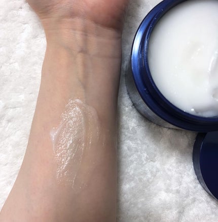 ニベア ロイヤルブルーボディクリーム うるおい密封ケア/ニベア/ボディクリームを使ったクチコミ(5枚目)