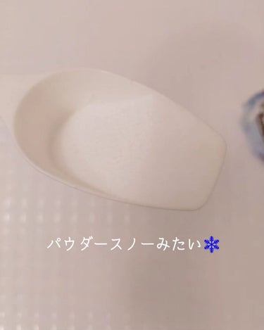 小石川恋【フォロバします】 on LIPS 「水素入浴剤のバッサ❤️付属のスプーンで2杯入れるんだけど、1杯..」（4枚目）