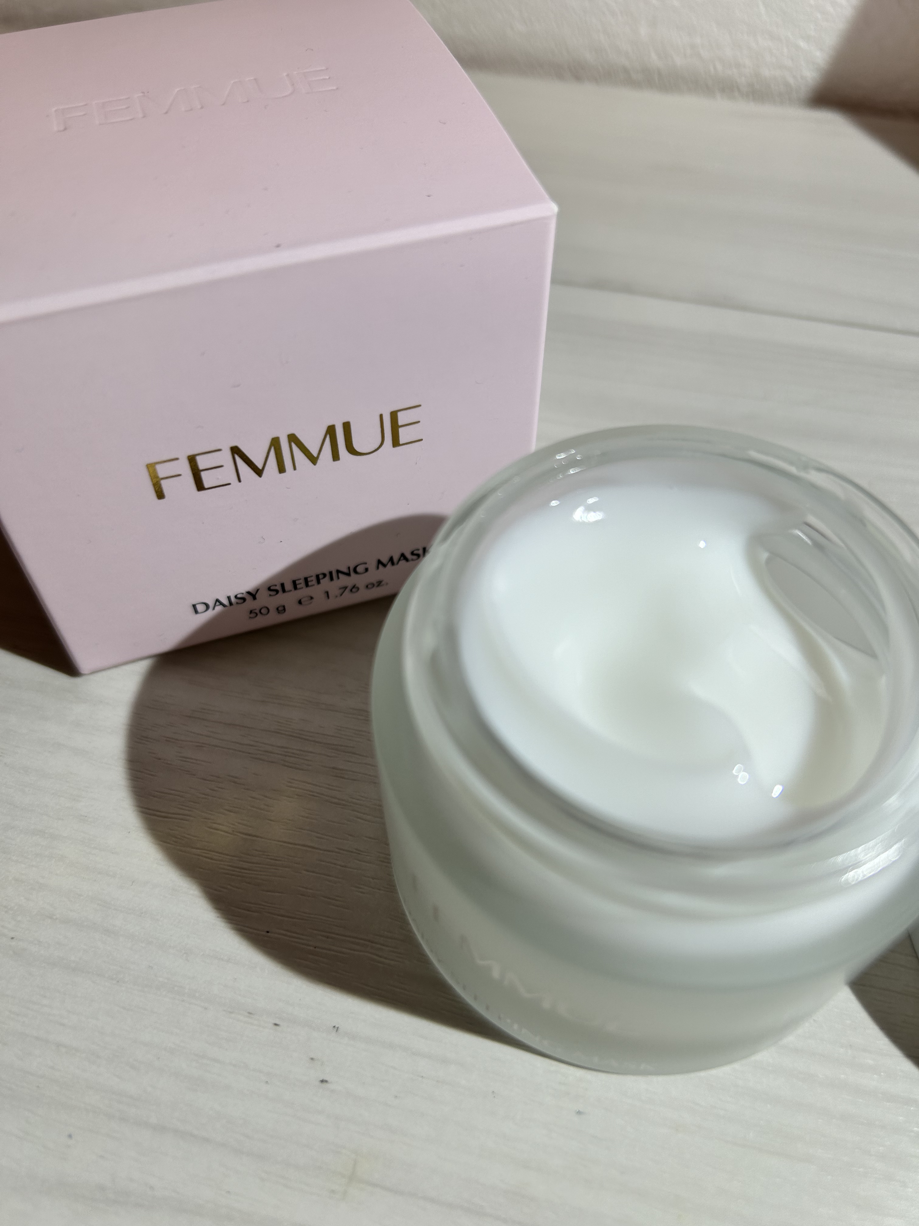 デイジーウォーター スリーピングマスク/FEMMUE/フェイスクリームを使ったクチコミ（1枚目）