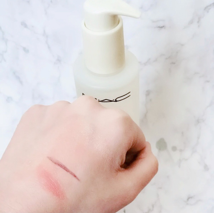 ハイパー リアル フレッシュ キャンバス クレンジング オイル/M・A・C/オイルクレンジングを使ったクチコミ（2枚目）