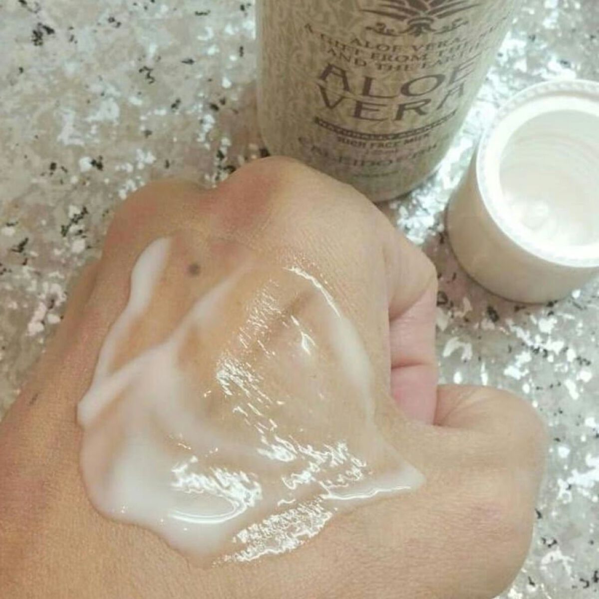 ＜洗顔・クレンジング＞アロエベラリッチフェイスミルク/CALEIDO ET BICE/ミルククレンジングを使ったクチコミ（3枚目）