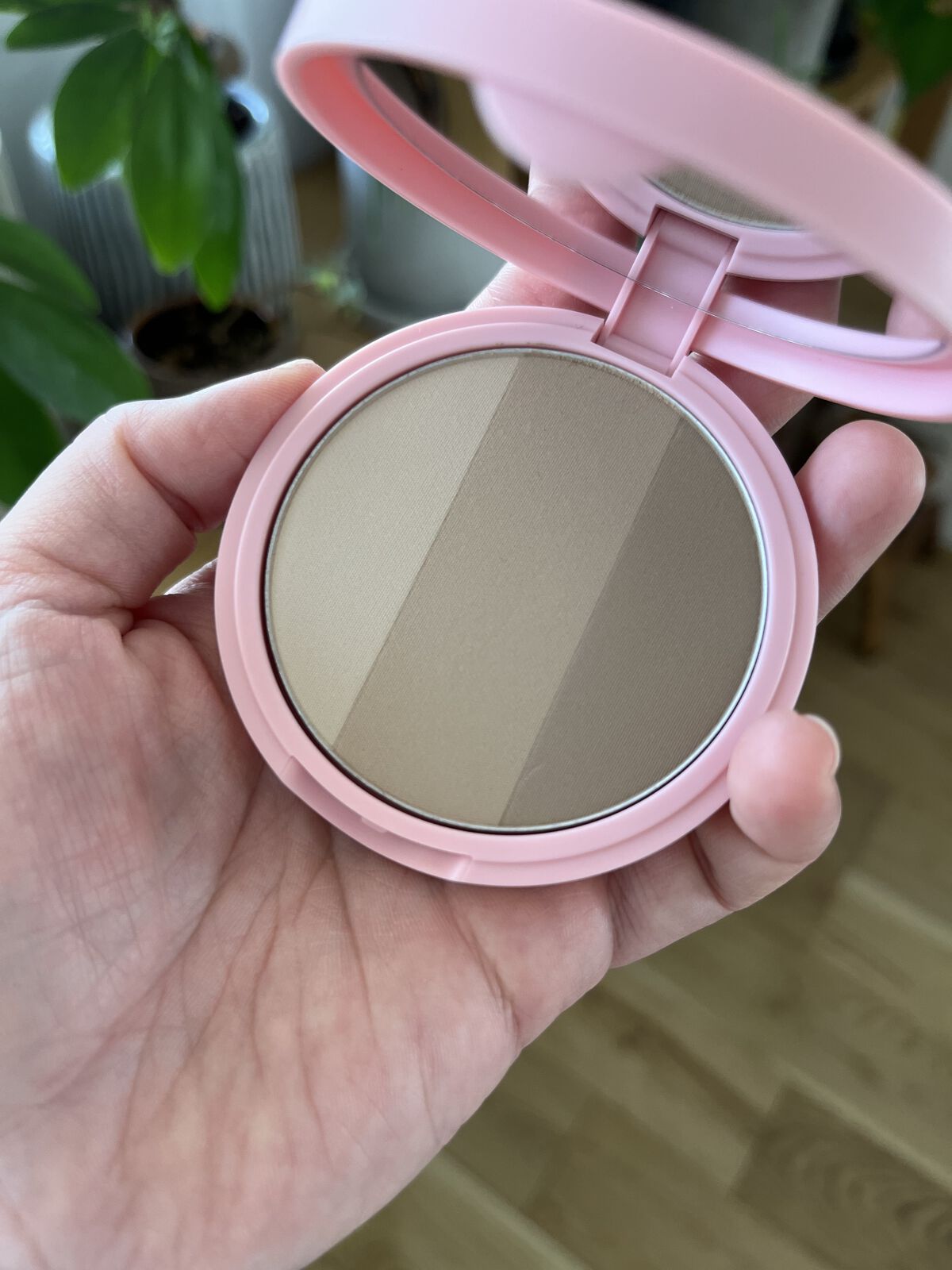 アートクラスバイロダン シェーディング/too cool for school/シェーディングを使ったクチコミ（2枚目）