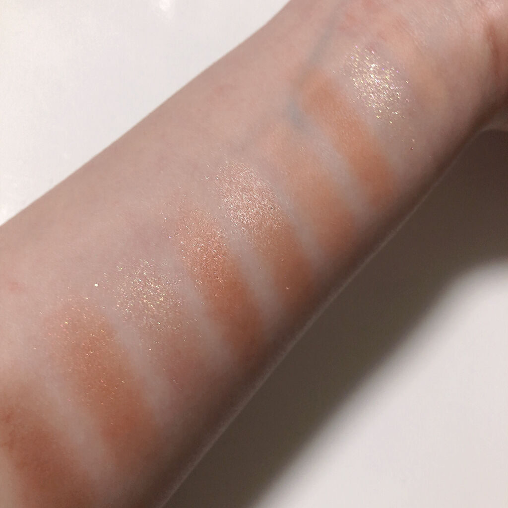 The Bella collection eyeshadow palette/CELEFIT/アイシャドウパレットを使ったクチコミ（3枚目）