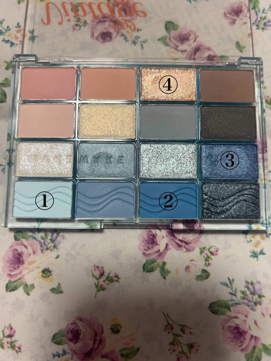 ソフトブラーリングアイパレット 19.ブルーサンドブラーリング/wakemake/アイシャドウパレットを使ったクチコミ（2枚目）