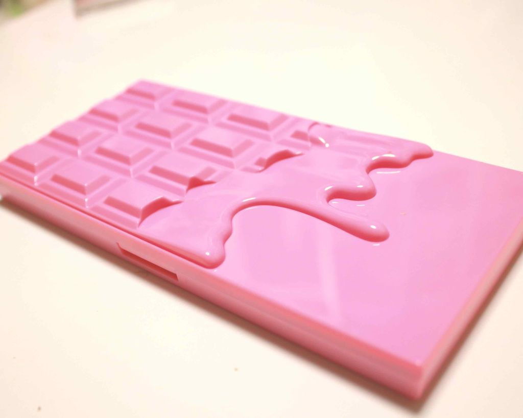 アイラブチョコレート ピンクフィズ/MAKEUP REVOLUTION/アイシャドウパレットを使ったクチコミ（1枚目）