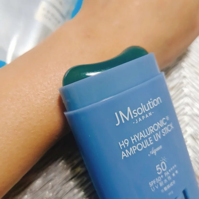 日焼け止めスティック H9ヒアルロニックアンプルUVスティック AQUA/JMsolution/日焼け止めスティックを使ったクチコミ（2枚目）
