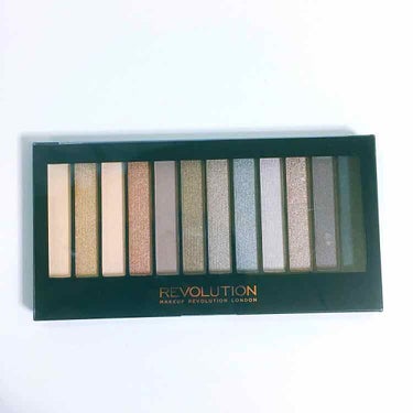 MAKEUP REVOLUTION redemption eye shadow paletteのクチコミ「【海外コスメ】Makeup Revolution London
左からIconic, Icon.....」（2枚目）