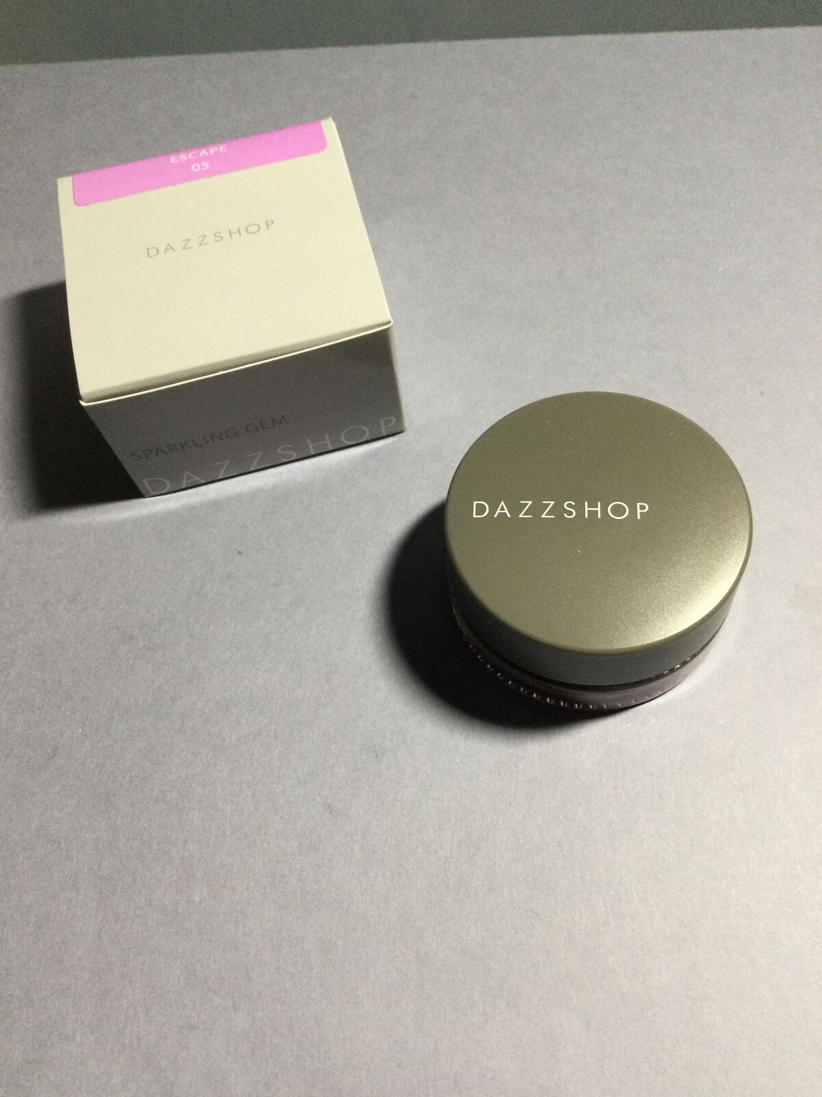 スパークリング ジェム ESCAPE 05/DAZZSHOP/ジェル・クリームアイシャドウを使ったクチコミ（2枚目）