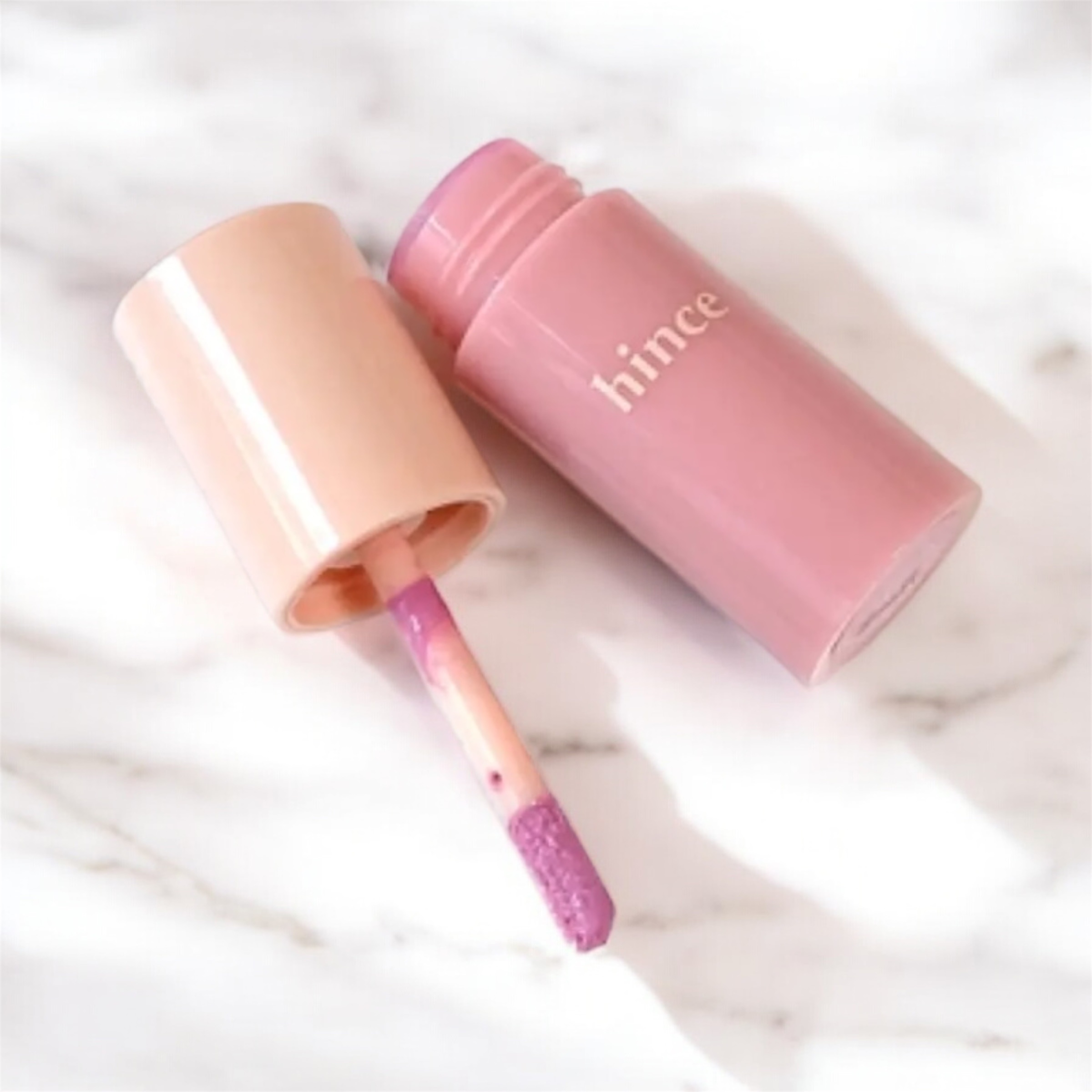 デューイーリキッドチーク LC003 クールフラッター/hince/リキッドチークを使ったクチコミ（2枚目）