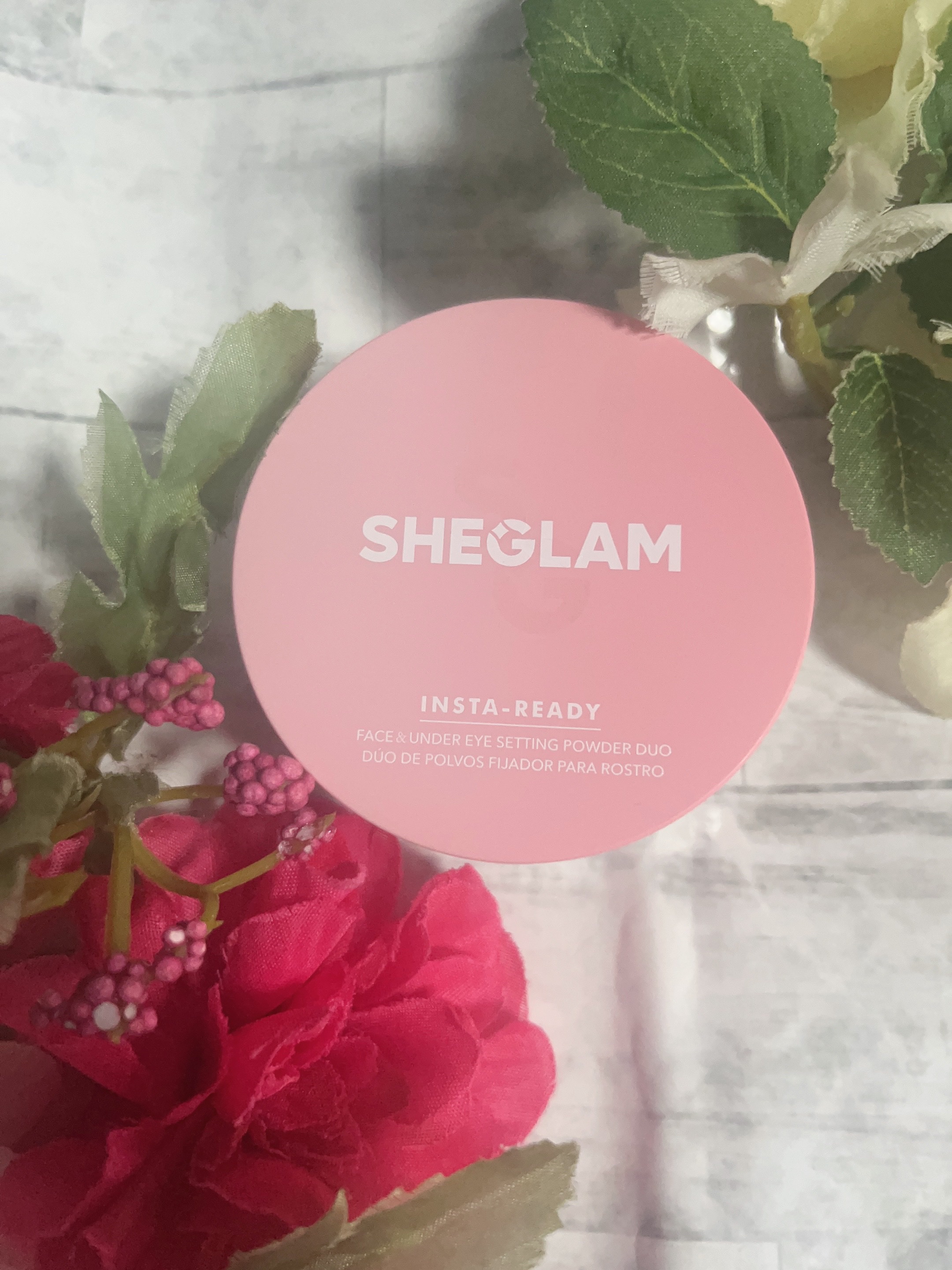 SHEGLAM インスタ レディフェイス＆アンダーアイセッティングパウダーデュオのクチコミ「
✼••┈┈┈┈••✼••┈┈┈┈••✼
SHEGLAM フェイス＆アイセッティング
パウダー.....」（1枚目）